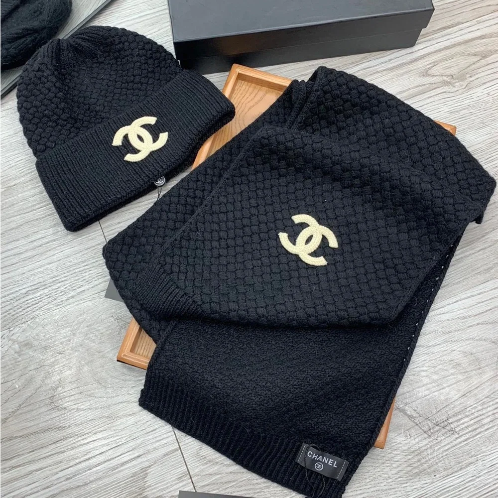 CHANEL Black Knit Logo Scarf with Cream CC Emblem